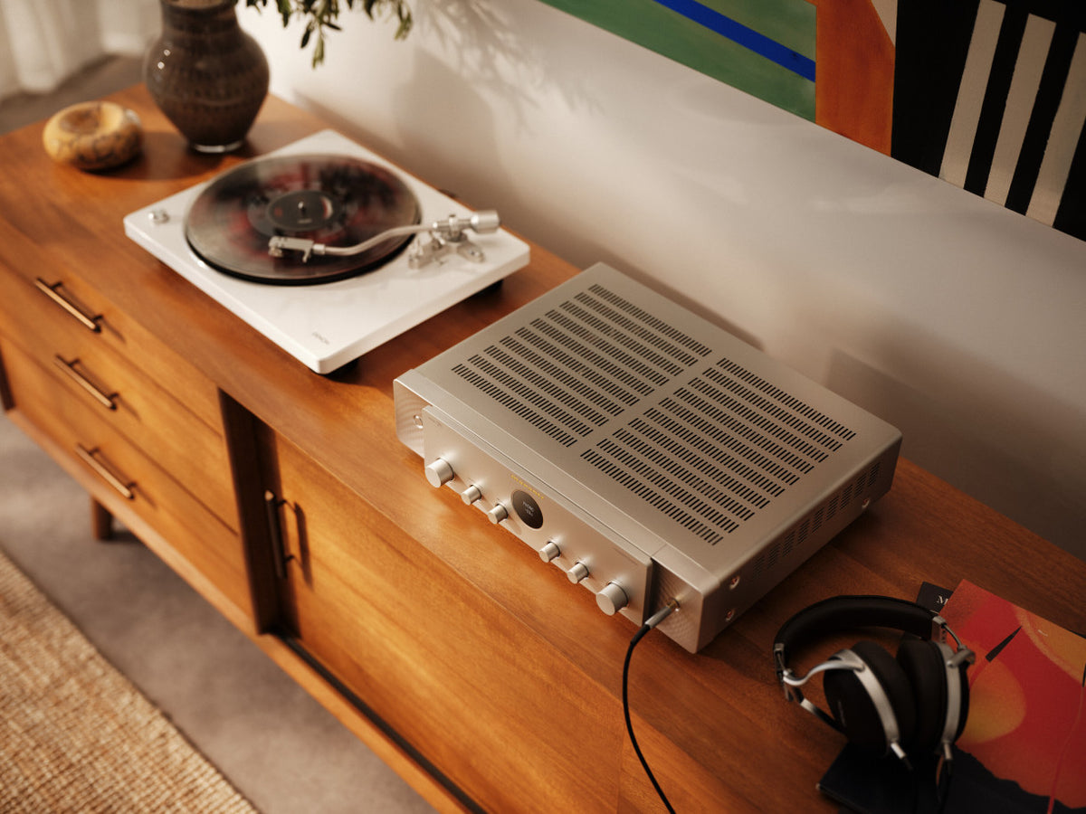 Marantz MODEL 70 integroitu vahvistin, hopeakulta